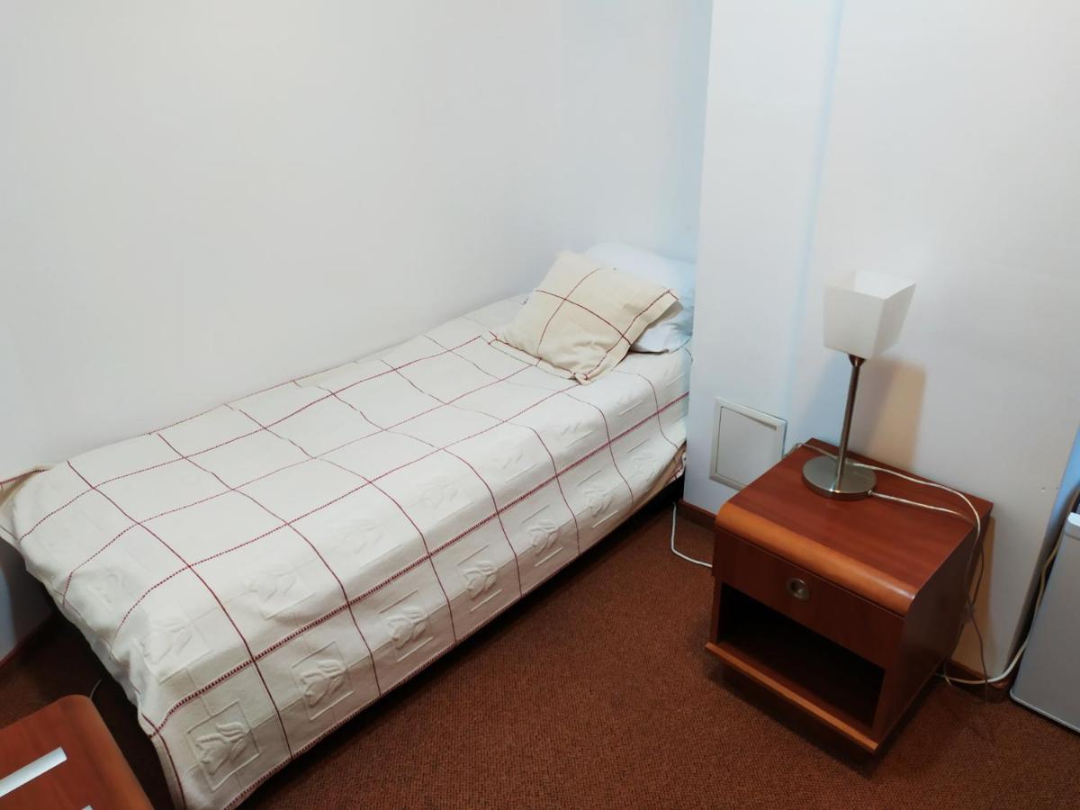 Gosciniec Czarci Mlyn Bed and Breakfast Będzin Exteriör bild